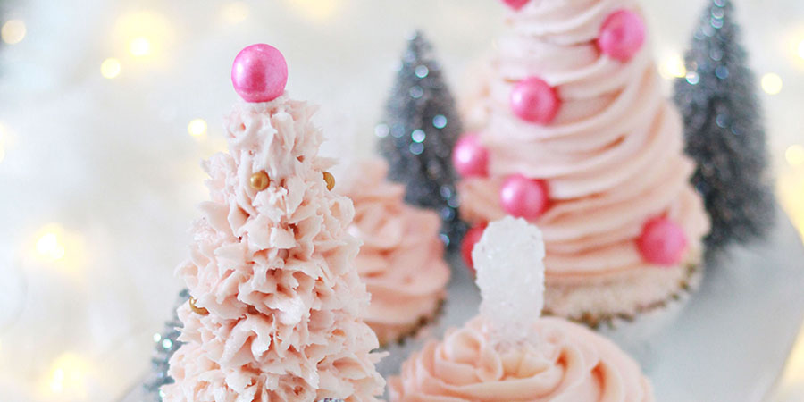 Pink Christmas tree cupcakes - easy, fun, glam Christmas baking - cupcakes that look like snowy Christmas trees!