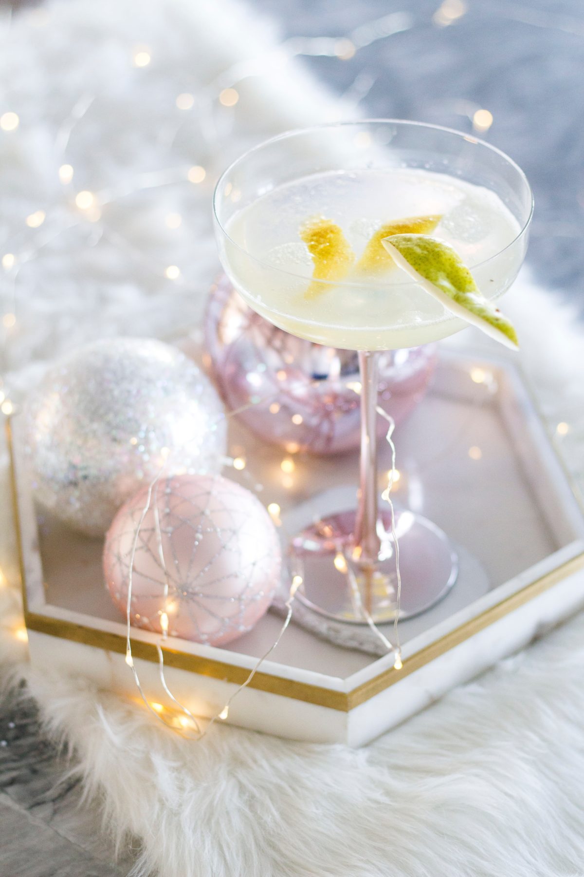 Pear-fect Lemon Peartini • Pear And Citrus-flavoured Martini With Grey 