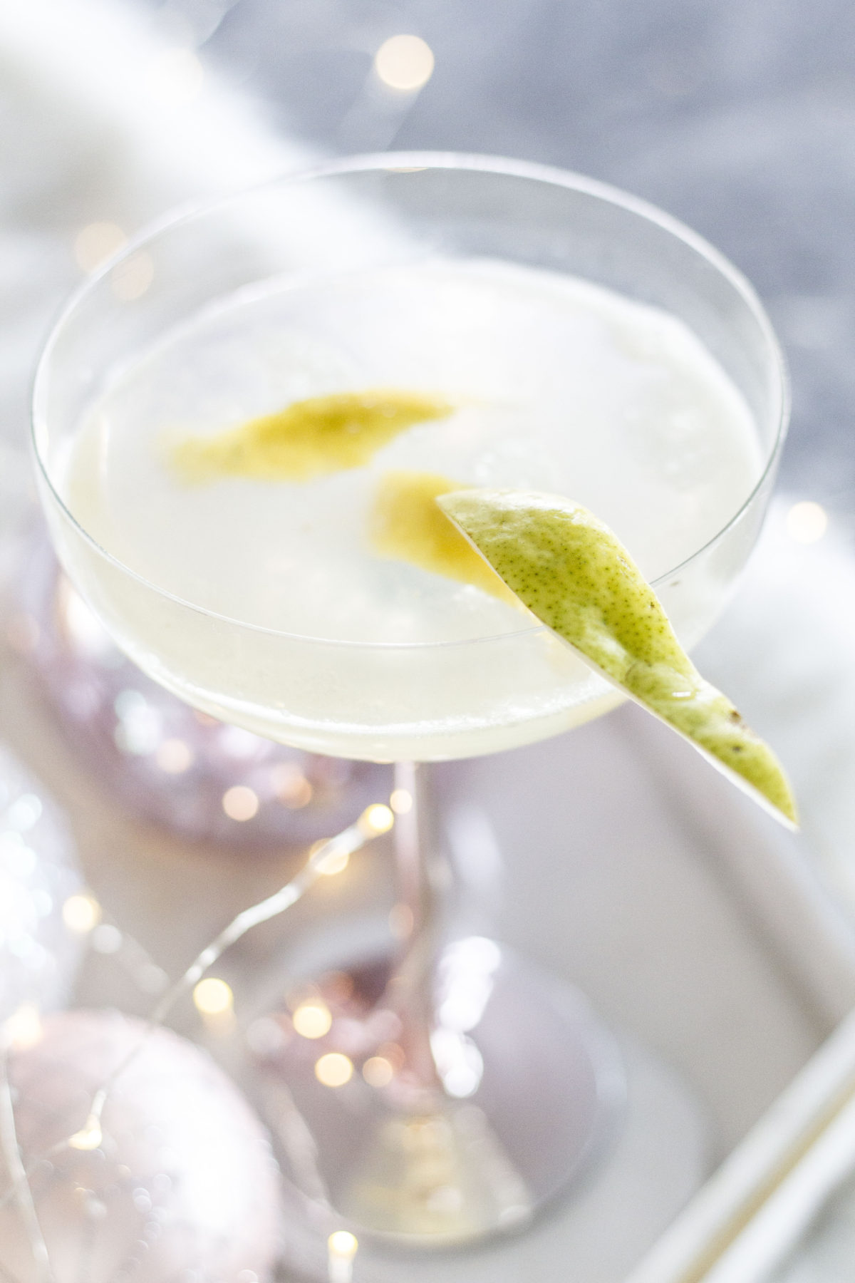 Pear-fect Lemon Peartini • Pear and Citrus-Flavoured Martini with Grey ...