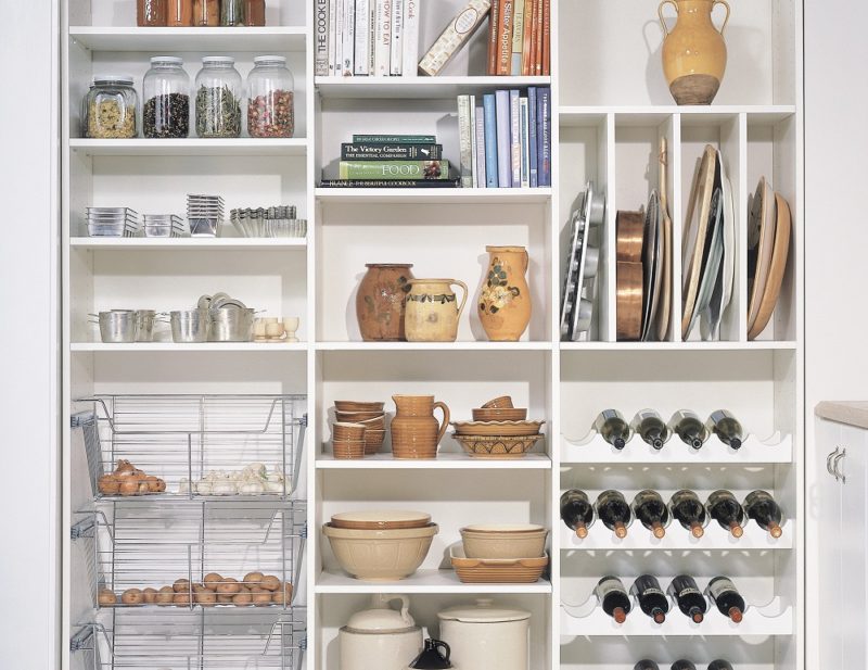 Tips to Declutter and Organize Your Walk-In Pantry • 3 Easy Steps ...