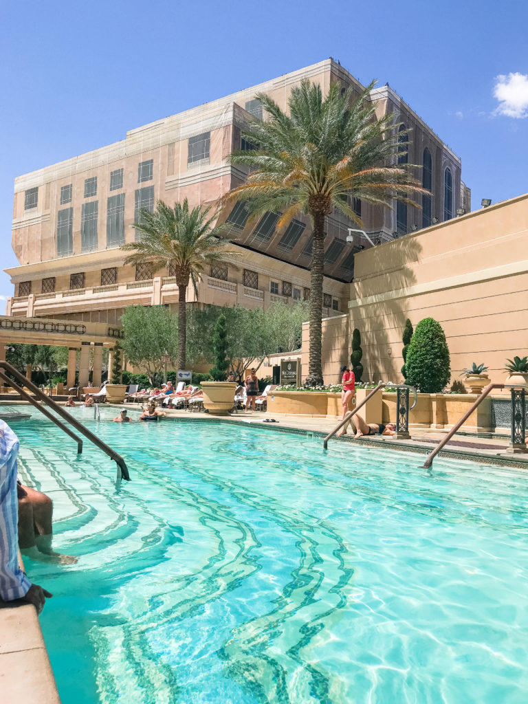 Palazzo Las Vegas pool. Las Vegas travel tips. Things to do in Las Vegas. 