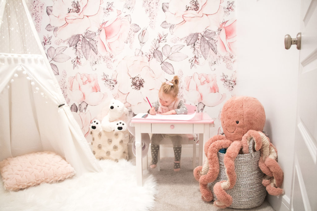Glamorous pink playroom with pink toddler desk and chair - Glamorous kids bedrooms - Glamorous girls bedrooms - Glamorous girls nurseries - Glamorous girls toy rooms