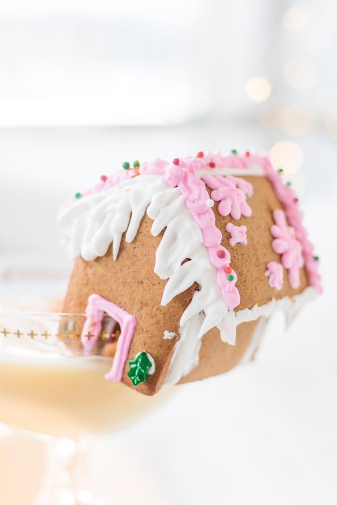 Gingerbread house mug topper, pink gingerbread house, white gingerbread house, feminine Christmas desserts for Christmas Dessert Bar Cart