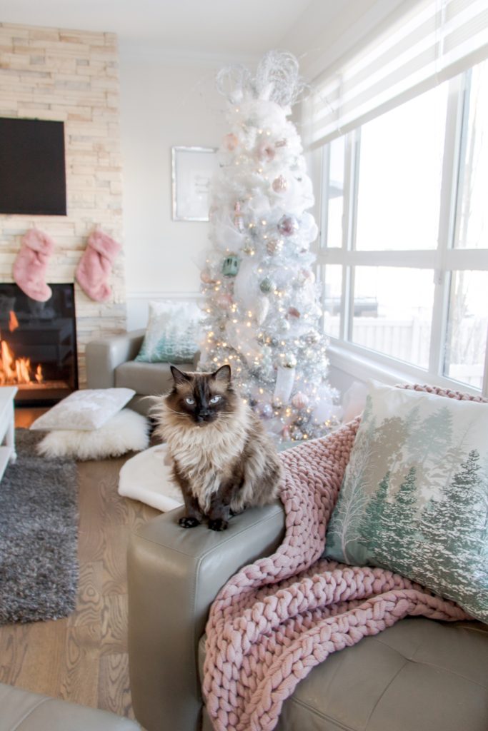 Feminine pink and white Christmas tree and Christmas decor - Decorating glamorously for the holiday season