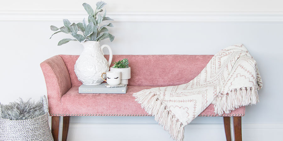 Pink pastel living room bench in velvet
