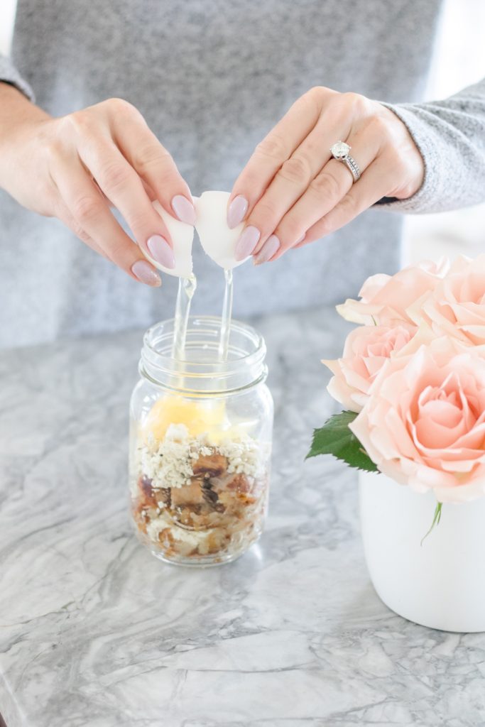 Make-ahead breakfast egg scramble in mason jar