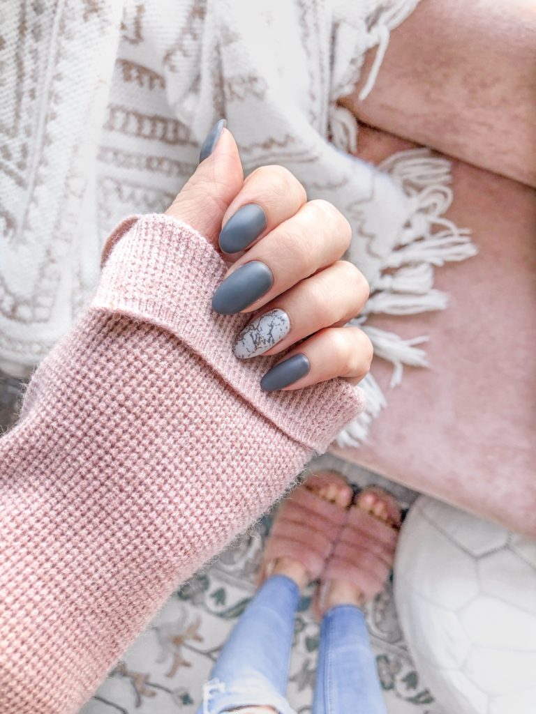 Matte gray and marble nail inspo