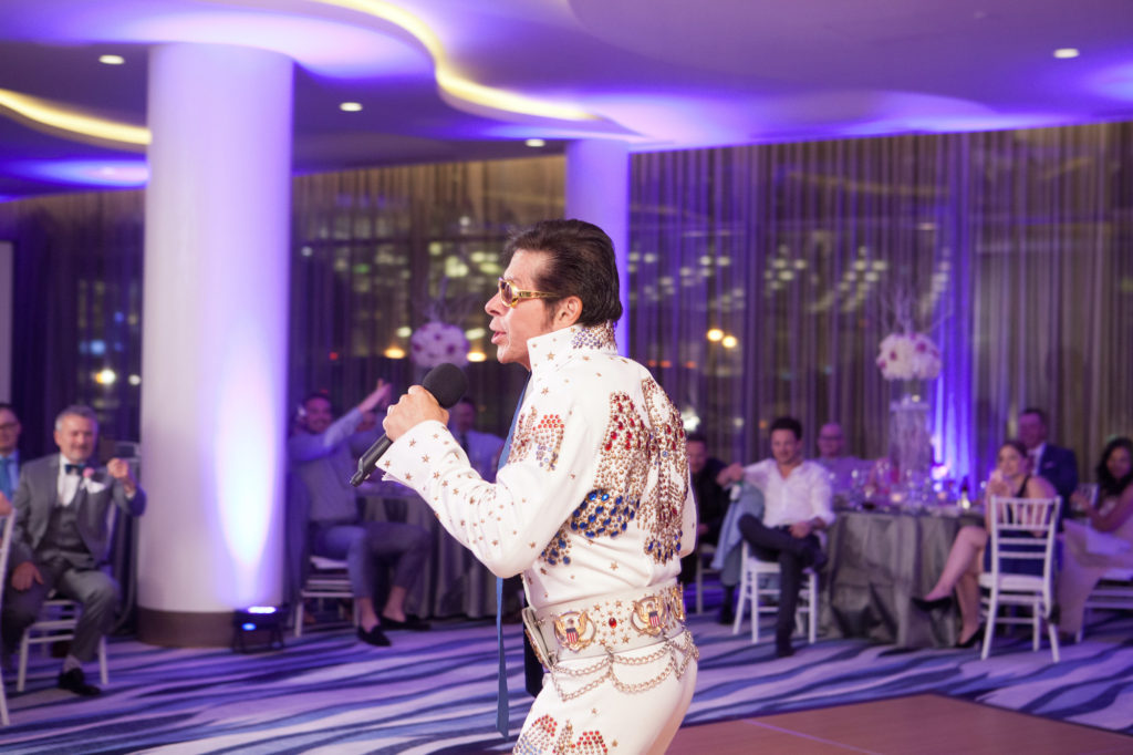 Elvis impersonator at Las Vegas wedding