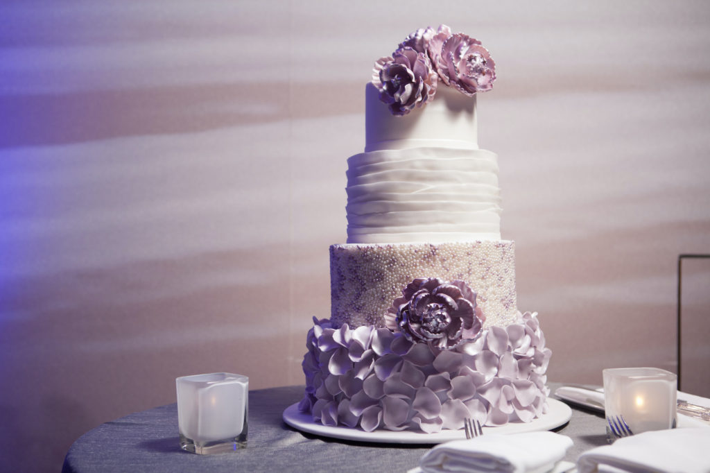 Purple tone wedding cake