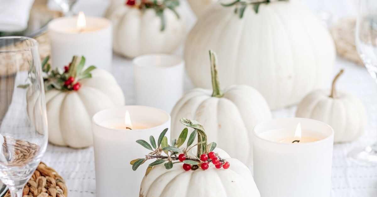 A White Pumpkin and Berry Fall Tablescape • Sophisticated Thanksgiving ...
