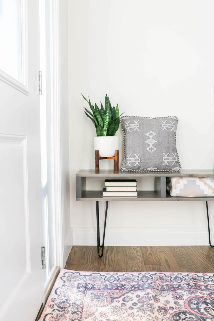 Styled functional and modern entryway bench