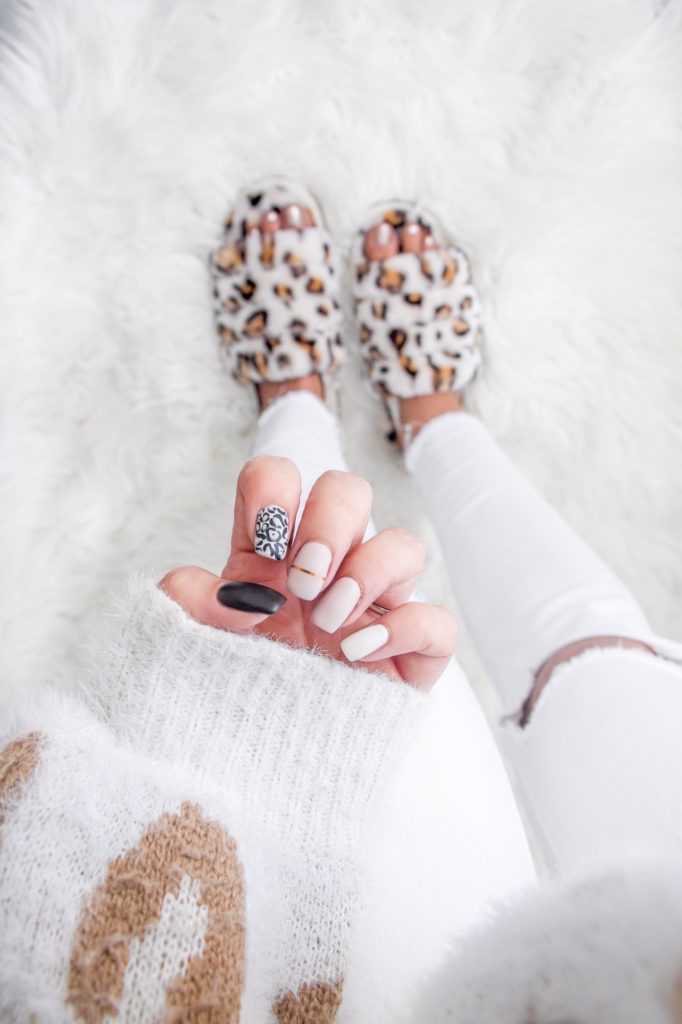 Matte leopard print nails