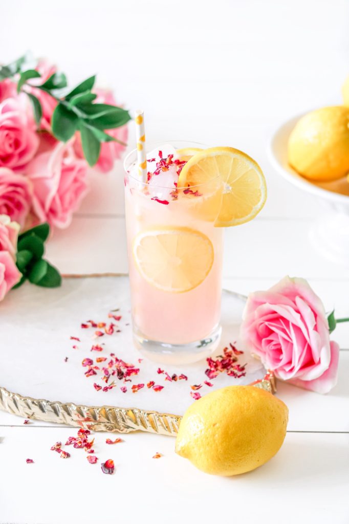 Gin and Rose lemonade cocktail