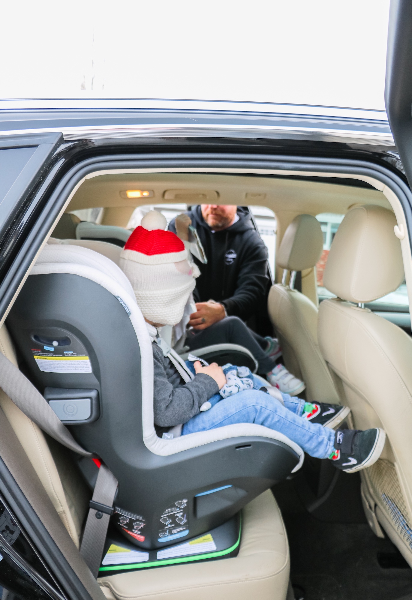 UPPAbaby car seat in small SUV