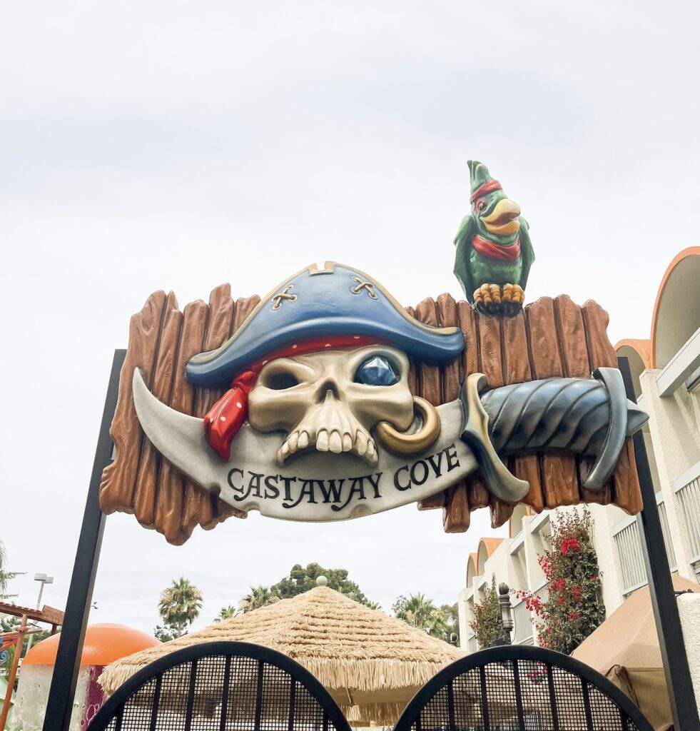 Castaway Cove - Howard Johnson Anaheim pirate themed splash park